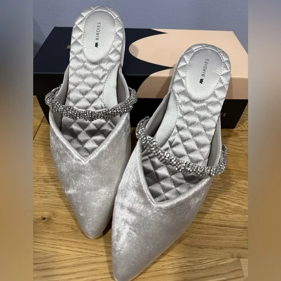 Women’s Size 11 Silver/Pewter Dressy Flats - Picture 3 of 9